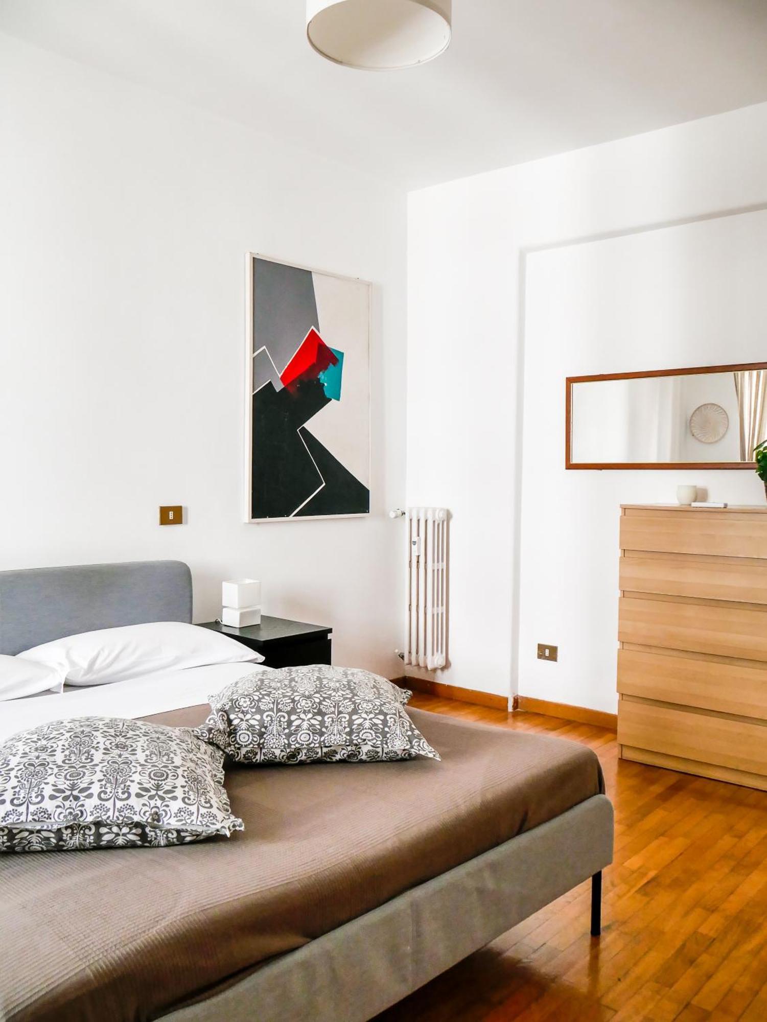 Modern 1 Bedroom Near Metro ローマ エクステリア 写真
